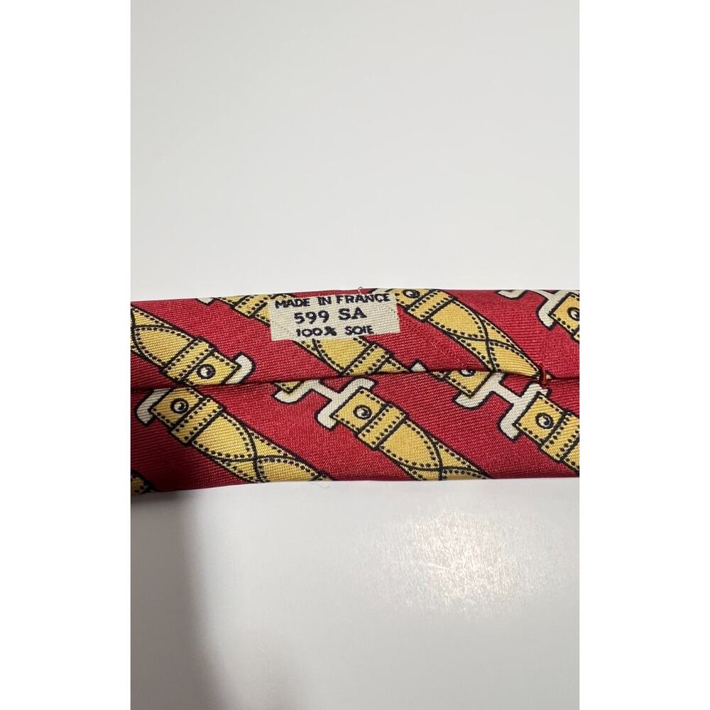 Hermes EUC Red Equestrian Buckle Print 100% Silk Tie 56" x 3.5" - Picture 2 of 8
